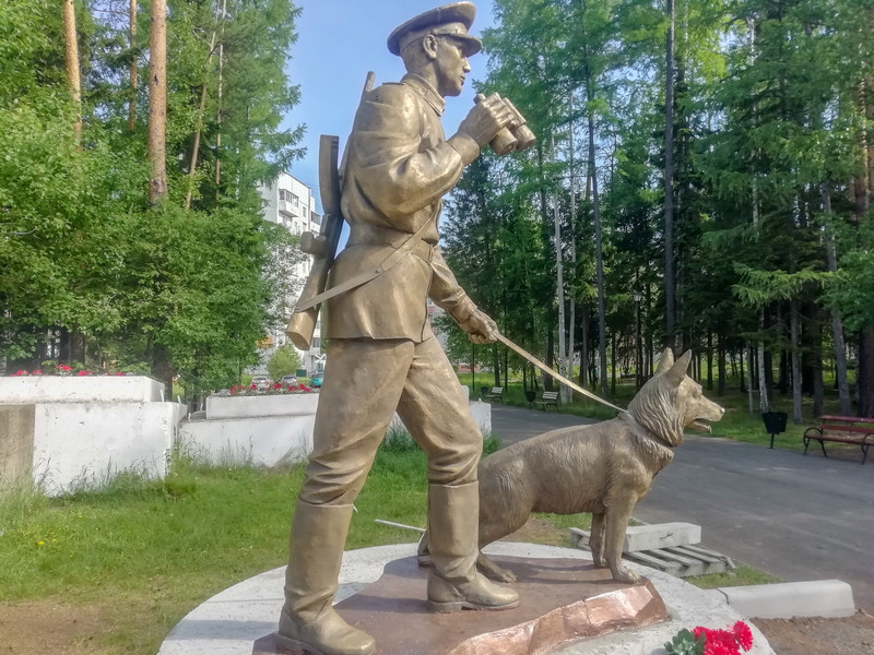 Фото памятник пограничникам благовещенск